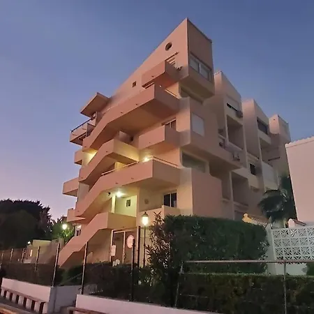 Palm Breeze Beachfront * 埃斯特波纳