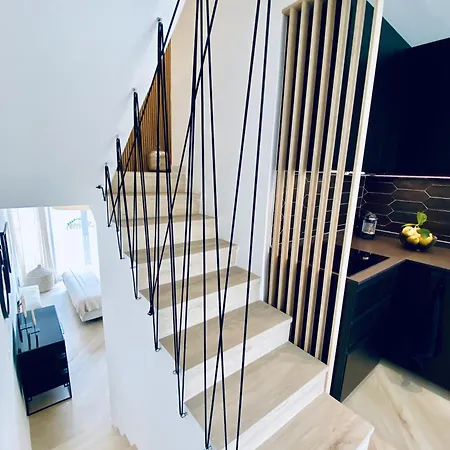 Palm Breeze Beachfront Appartement *